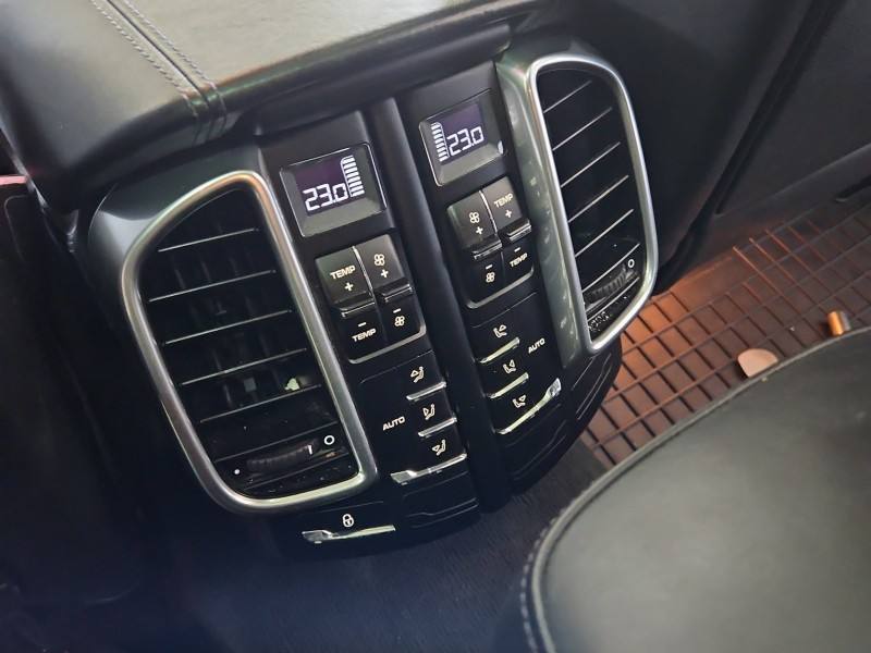 Блок керування пічкою клімат Porsche Cayenne 7P5907049F