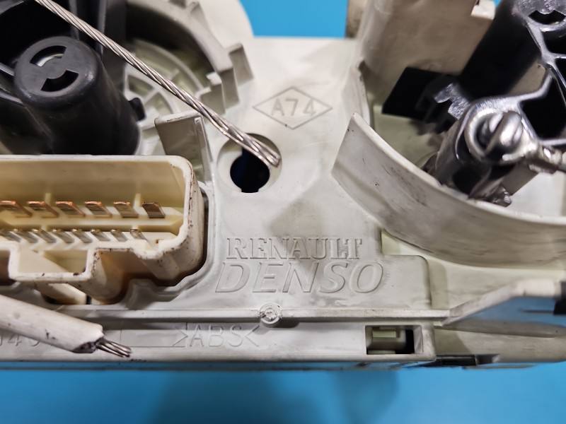 Блок керування пічкою клімат Renault Kangoo 5F2140100 — фото деталі 8