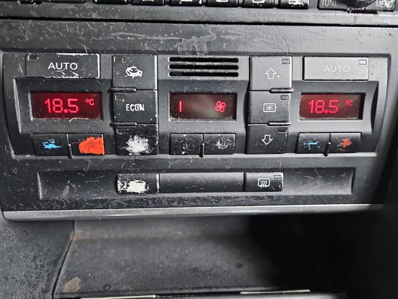 Блок керування пічкою клімат Audi A4 B6 8E0820043M
