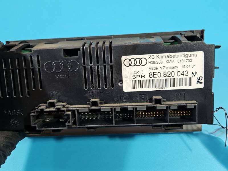 Блок керування пічкою клімат Audi A4 B6 8E0820043M — фото деталі 7