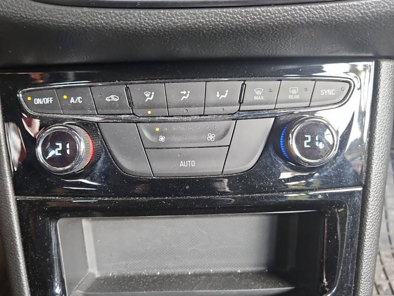 Блок керування пічкою клімат Opel Astra K 39158162