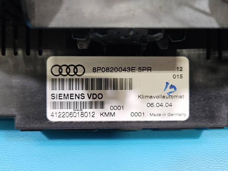Блок керування пічкою клімат Audi A3 8P 8P0820043E — фото деталі 7