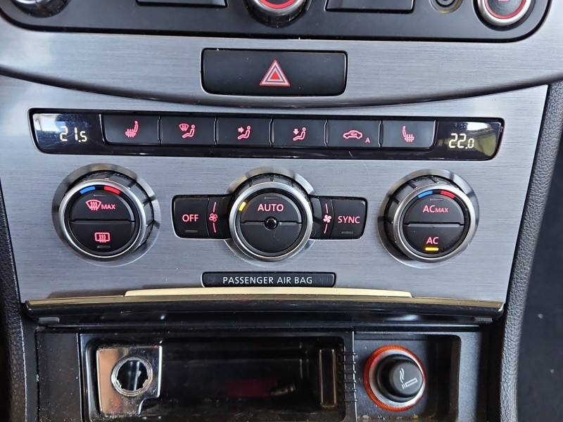 Блок керування пічкою клімат Volkswagen Passat B7 3AA907044C