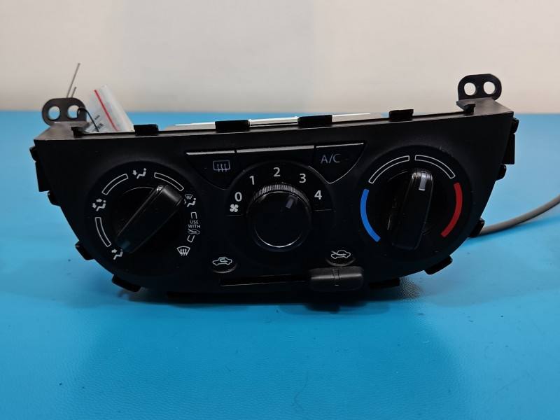 Блок керування пічкою клімат Suzuki Celerio — фото деталі 3