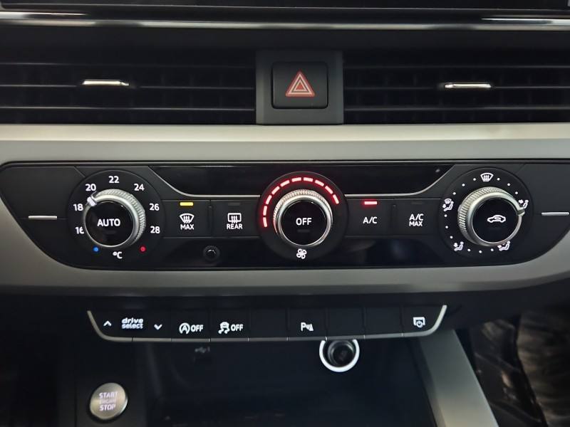 Блок керування пічкою клімат Audi A4 B9 8W0820043AL