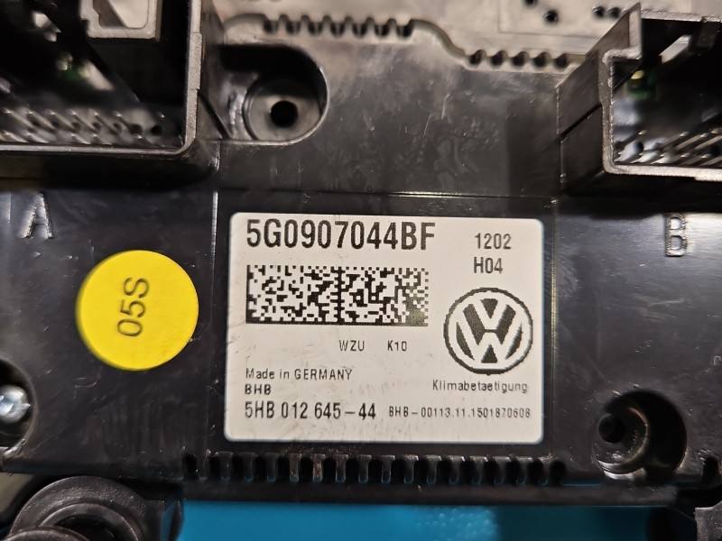 Блок керування пічкою клімат Volkswagen Passat B8 5G0907044BF — фото деталі 4