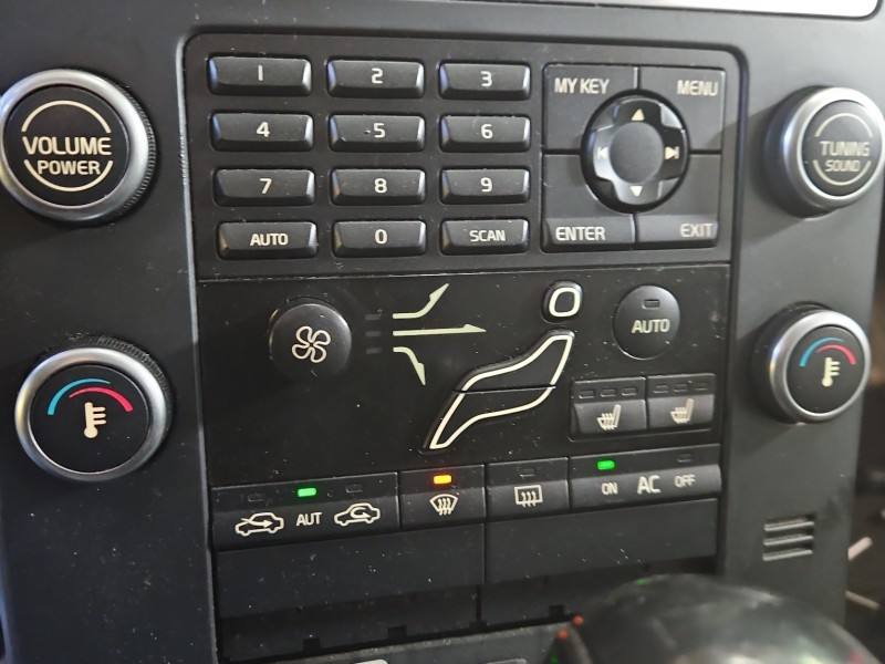 Блок керування пічкою клімат Volvo V70 30782281