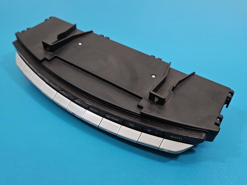 Блок керування пічкою клімат Mercedes S W221 2218709810
