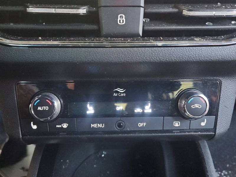 Блок керування пічкою клімат Skoda Scala 654907044G