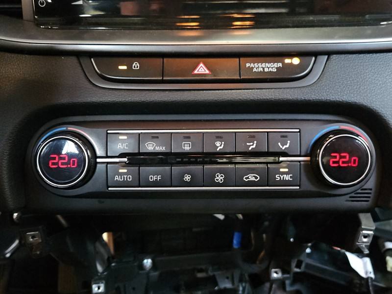 Блок керування пічкою клімат Kia Ceed 97250-J7202