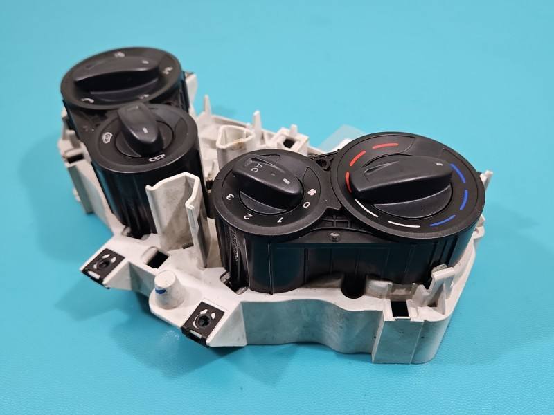 Блок керування пічкою клімат Ford KA 5H0140100