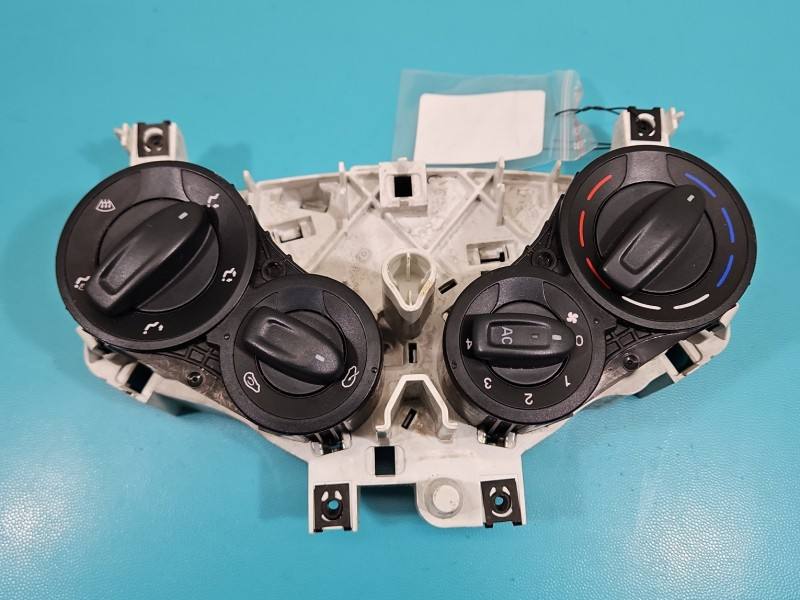 Блок керування пічкою клімат Ford KA 5H0140100 — фото деталі 2