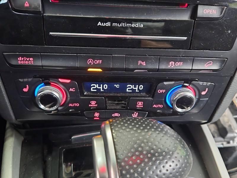 Блок керування пічкою клімат Audi Q5 8K1820043T