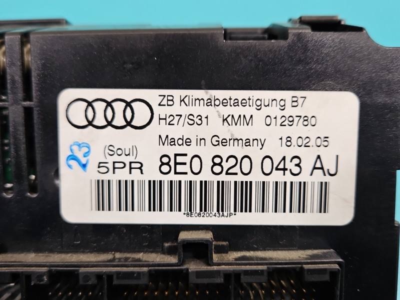 Блок керування пічкою клімат Audi A4 B7 8E0820043AJ — фото деталі 5