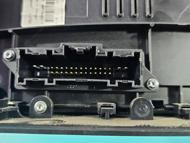 Блок керування пічкою клімат Ford Mondeo HS7T-18E245-DCA — фото деталі 4