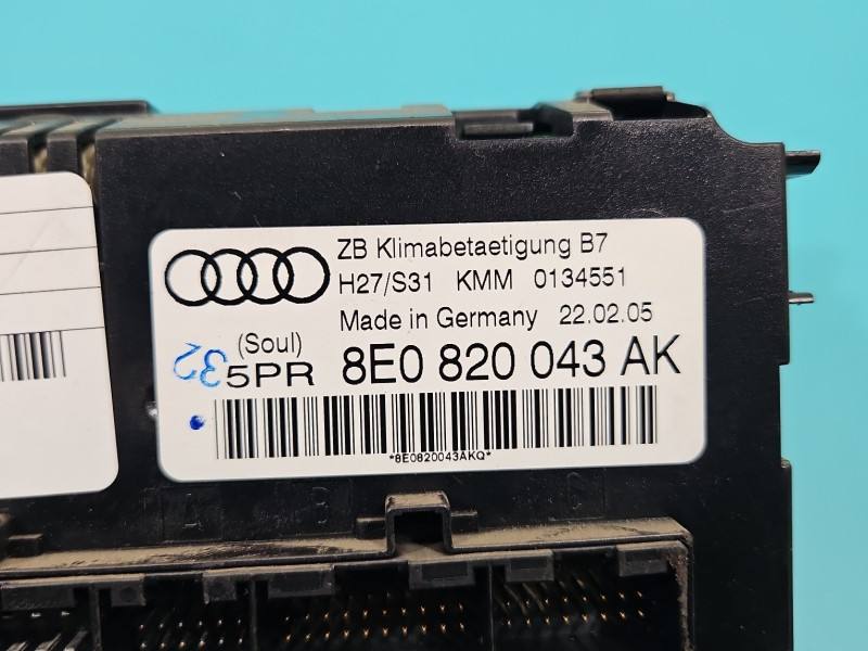 Блок керування пічкою клімат Audi A4 B7 8E0820043AK — фото деталі 6