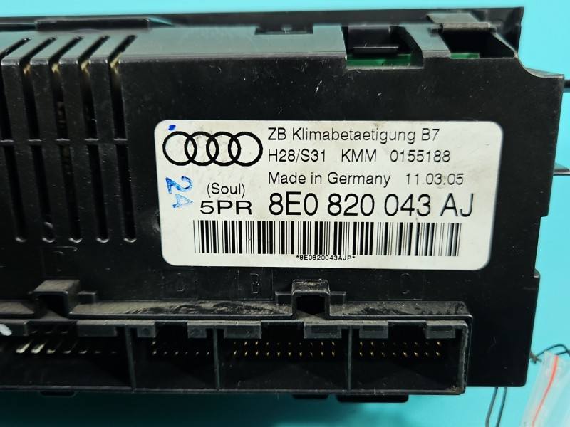 Блок керування пічкою клімат Audi A4 B7 8E0820043AJ — фото деталі 7