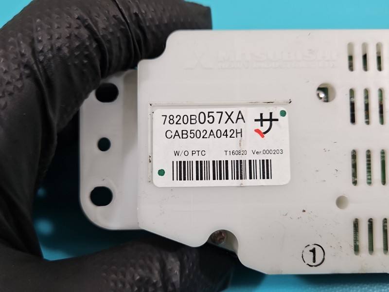 Блок керування пічкою клімат Mitsubishi Outlander 7820B057XA — фото деталі 5