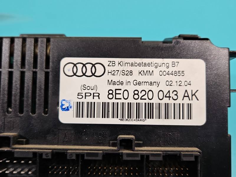Блок керування пічкою клімат Audi A4 B7 8E0820043AK — фото деталі 7