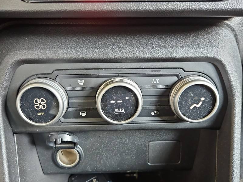 Блок керування пічкою клімат Dacia Sandero 275006270R