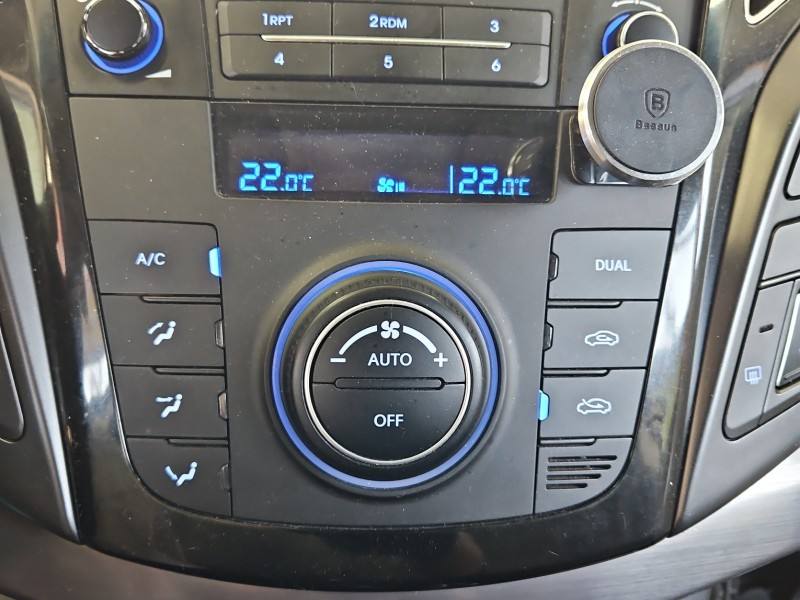 Блок керування пічкою клімат Hyundai I40 97250-3Z320