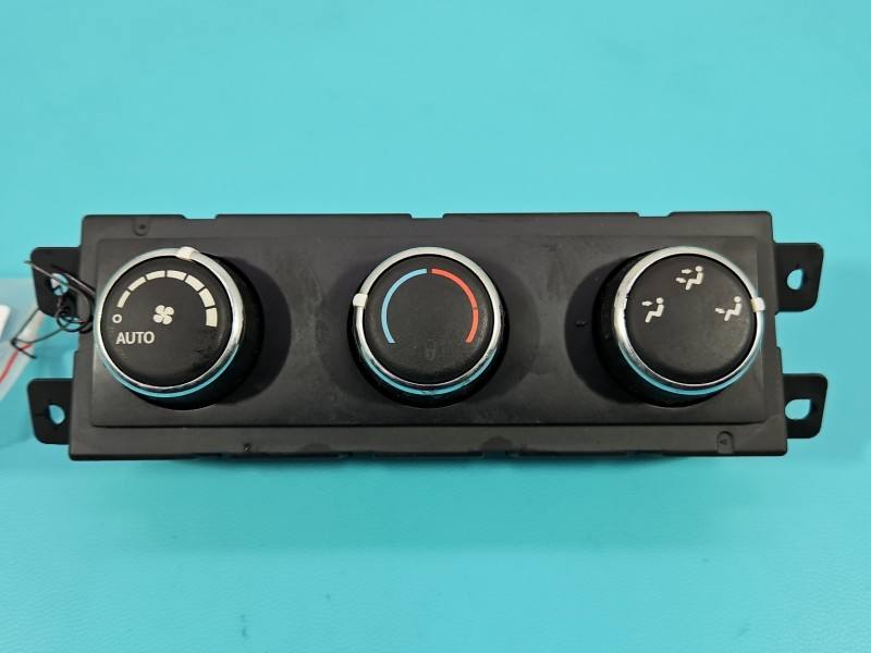 Блок керування пічкою клімат Dodge Caravan 55111313AC