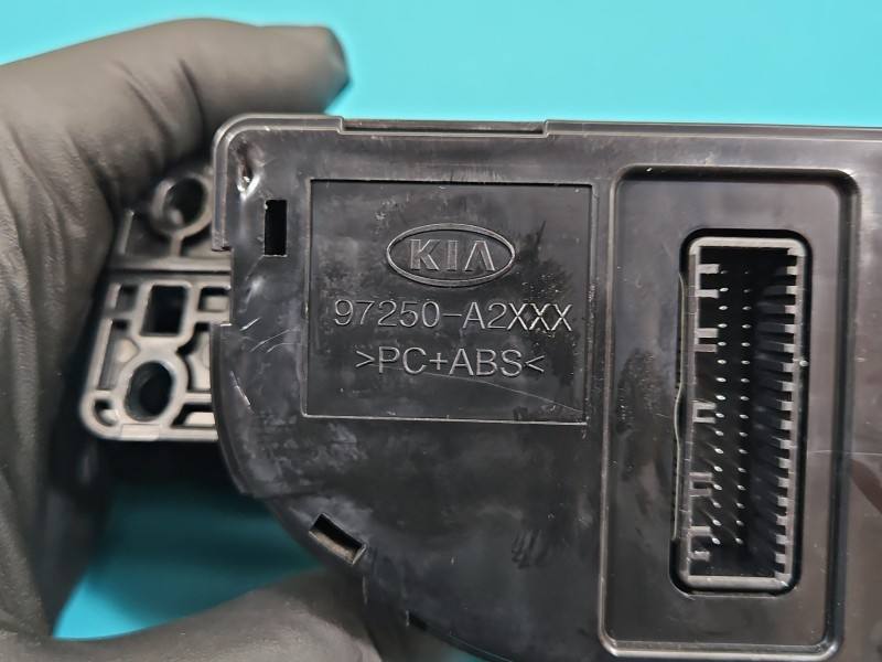 Блок керування пічкою клімат Kia Ceed 97250-A2003 — фото деталі 6