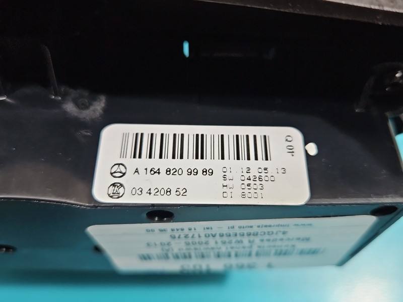 Блок керування пічкою клімат Mercedes R W251 A1648209989 — фото деталі 5