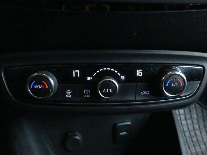 Блок керування пічкою клімат Opel Crossland 98226305YX
