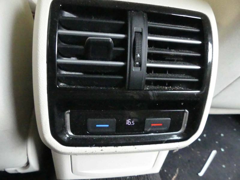 Блок керування пічкою клімат Volkswagen Passat B8