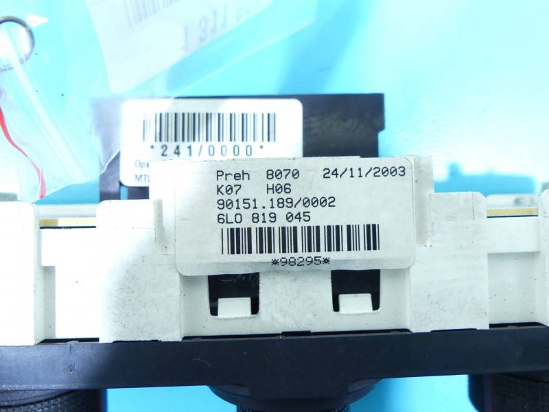 Блок керування пічкою клімат Seat Ibiza 6L0819045 — фото деталі 4