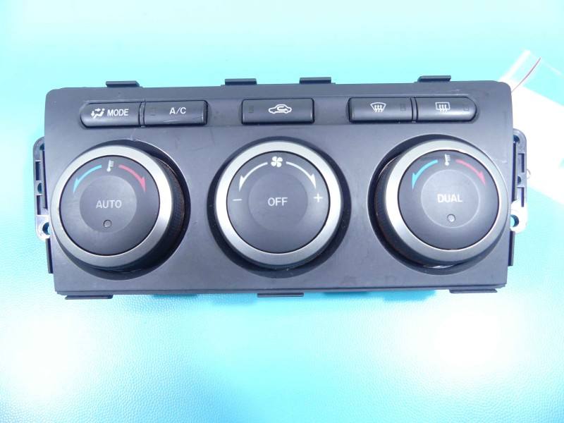 Блок керування пічкою клімат Mazda 6 61190B