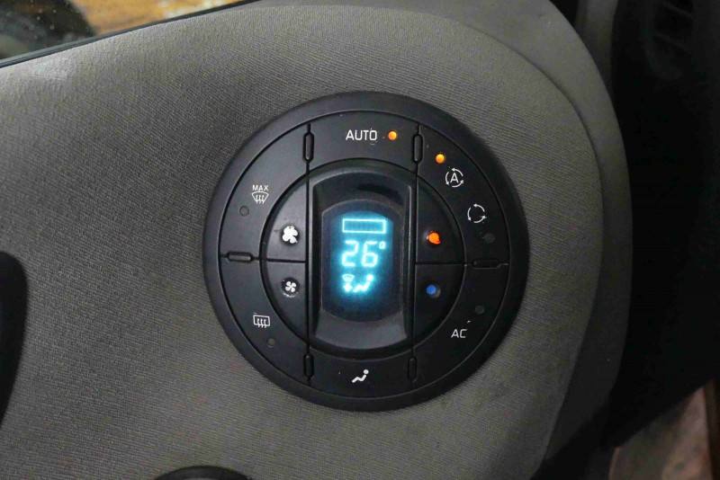Блок керування пічкою клімат Renault Espace 8200028447A — фото деталі 7