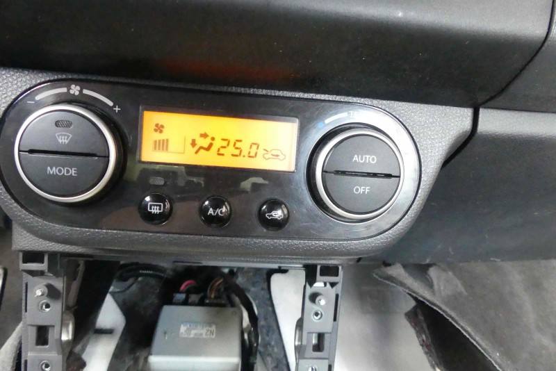 Блок керування пічкою клімат Suzuki Swift 39510-63J10