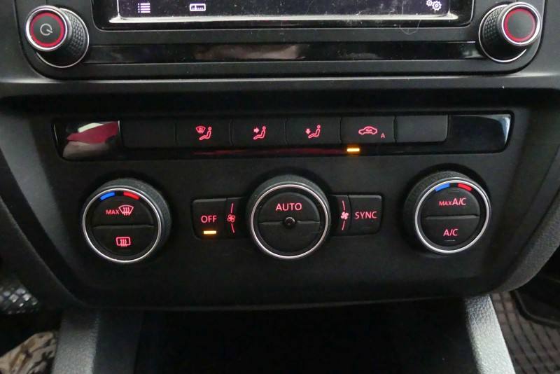 Блок керування пічкою клімат Volkswagen Jetta 1K8907044CD — фото деталі 3