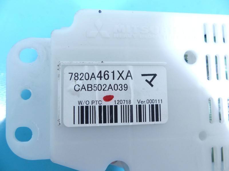 Блок керування пічкою клімат Mitsubishi Outlander 7820A461XA — фото деталі 4