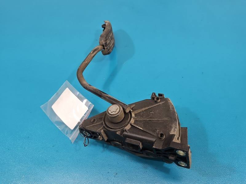 Педаль газу потенціометр Nissan Primastar 7700313060