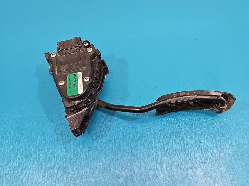 Педаль газа потенциометр Renault Master 8200724059