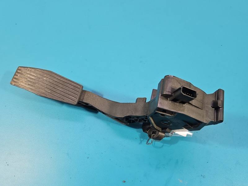 Педаль газа потенциометр Opel Insignia 84478055