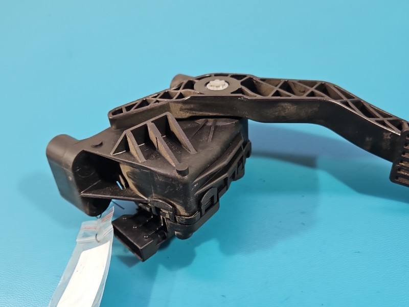 Педаль газу потенціометр Opel Astra H 9157998 — фото деталі 3