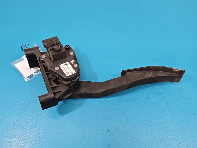 Педаль газу потенціометр Opel Astra H 9157998