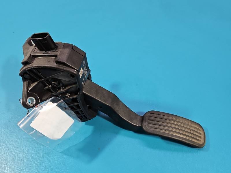 Педаль газу потенціометр Toyota Yaris 4 24152B2