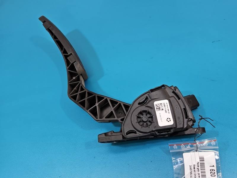 Педаль газу потенціометр Maserati Ghibli 6PV933966-08