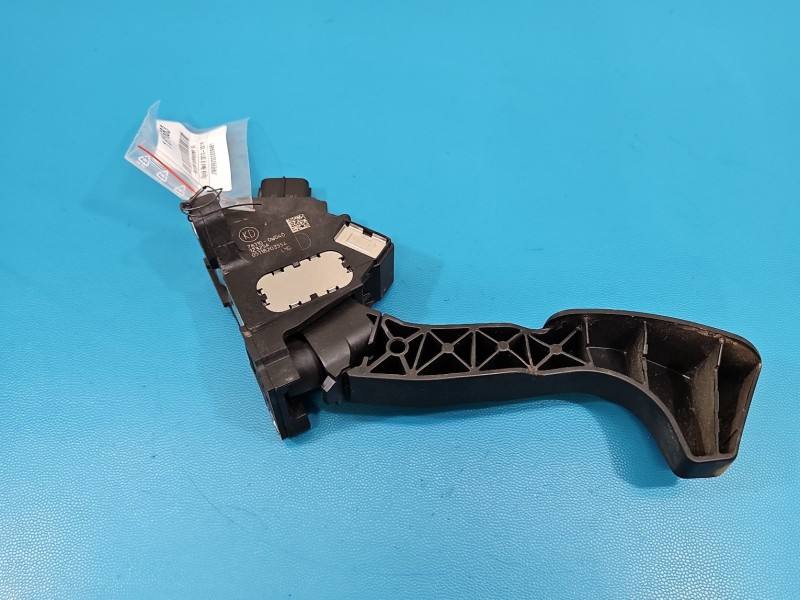 Педаль газу потенціометр Toyota Rav4 78110-0W040