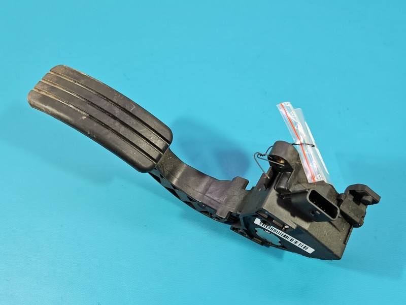 Педаль газу потенціометр Renault Fluence 180100024R