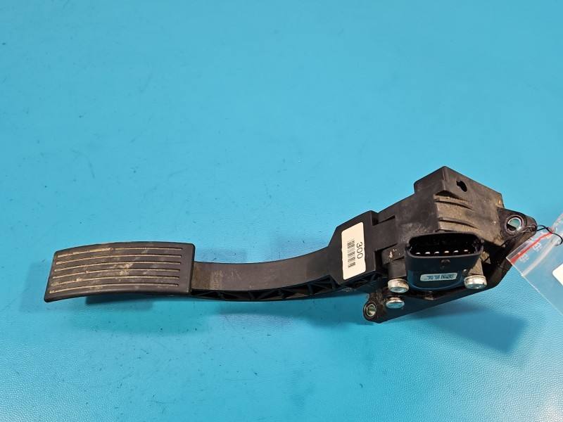 Педаль газу потенціометр Kia Sorento DA4D057-3E400