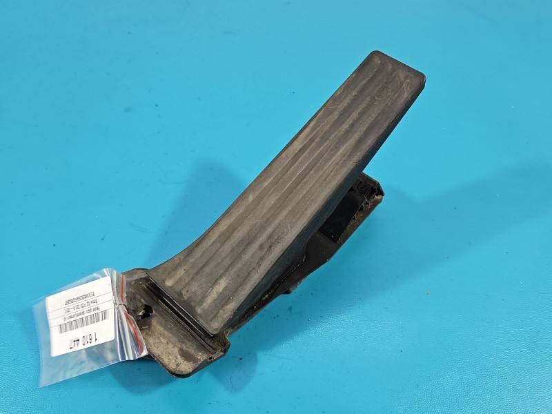 Педаль газу потенціометр BMW X3 F25 6860784
