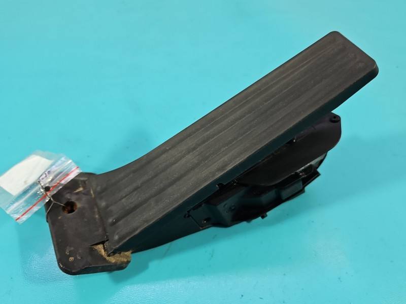 Педаль газу потенціометр BMW 5 G30 6859999