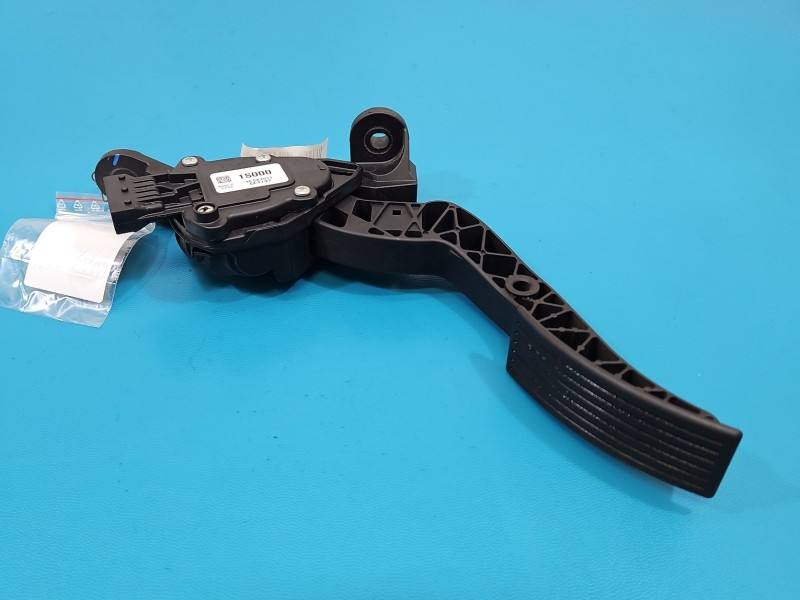 Педаль газу потенціометр Hyundai I20 32700-1RXXX