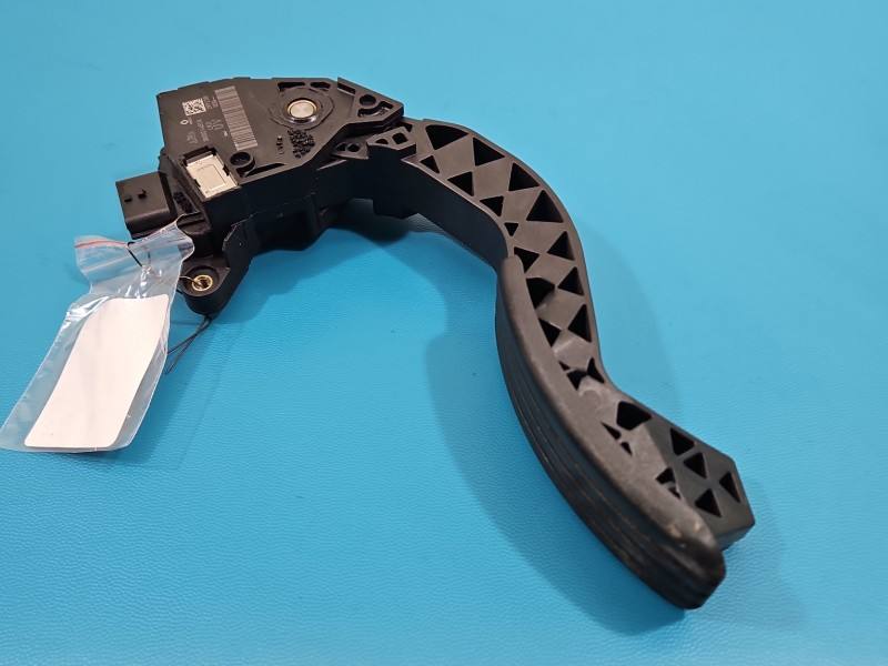 Педаль газу потенціометр Renault Trafic 180026451R